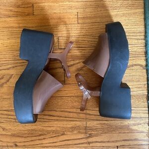 Melissa Platform Sandal size 9